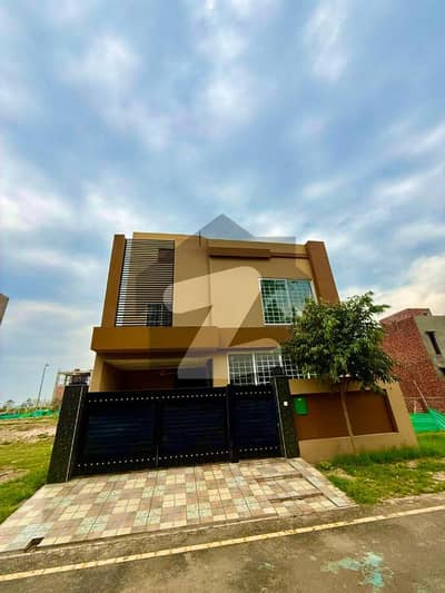 او ایل سی 2 - بلاک ایم اوورسیز لو کاسٹ 2,بحریہ آرچرڈ فیز 2,بحریہ آرچرڈ,لاہور میں 3 کمروں کا 5 مرلہ مکان 2.0 کروڑ میں برائے فروخت۔