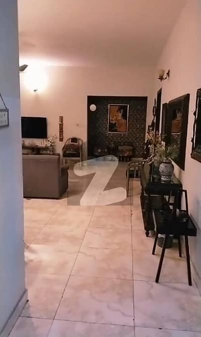 عسکری 11 ۔ سیکٹر بی اپارٹمنٹس عسکری 11,عسکری,لاہور میں 3 کمروں کا 10 مرلہ فلیٹ 2.73 کروڑ میں برائے فروخت۔