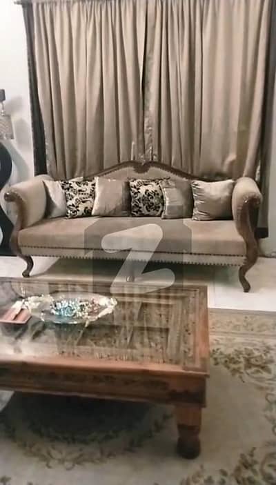 10 Marla 3 Bedrooms Flat For Sale In Askari 11 Lahore