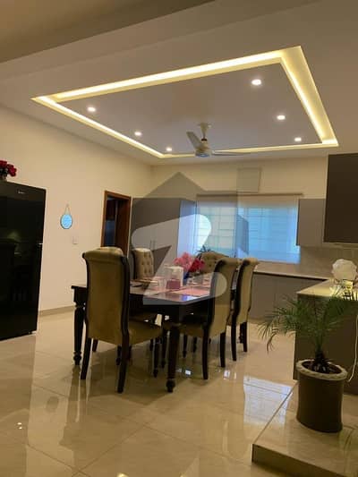 ڈی ایچ اے فیز 2 - سیکٹر جی ڈی ایچ اے ڈیفینس فیز 2,ڈی ایچ اے ڈیفینس,اسلام آباد میں 6 کمروں کا 1 کنال مکان 4.5 لاکھ میں کرایہ پر دستیاب ہے۔