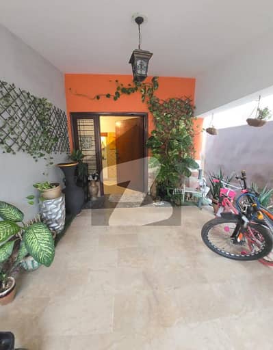 BEAUTIFUL 300 YARD INDEPENDENT BUNGALOW BEST FOR FAMILY LIVING