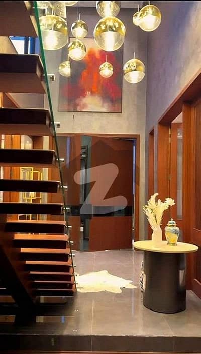 بحریہ ٹاؤن چمبیلی بلاک بحریہ ٹاؤن سیکٹر سی,بحریہ ٹاؤن,لاہور میں 5 کمروں کا 12 مرلہ مکان 2.7 لاکھ میں کرایہ پر دستیاب ہے۔