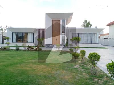 بیدیاں روڈ لاہور میں 2 کمروں کا 4 کنال فارم ہاؤس 15.0 ہزار میں کرایہ پر دستیاب ہے۔