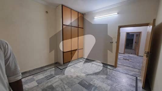 رینج روڈ راولپنڈی میں 2 کمروں کا 5 مرلہ بالائی پورشن 35.0 ہزار میں کرایہ پر دستیاب ہے۔