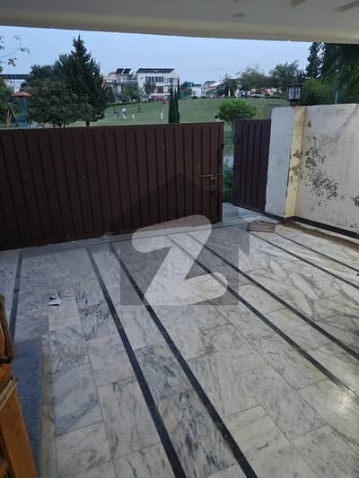 Full House In Media Town