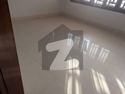 400 Sq Yard Well Maintain Luxury Double Storey House For Rent 7 Bed dd Block D