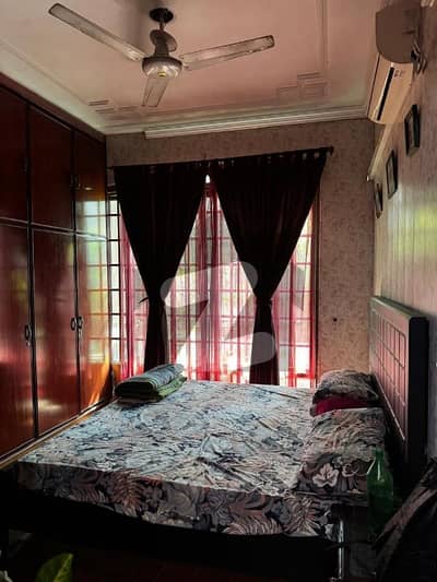 جوہر ٹاؤن فیز 2 جوہر ٹاؤن,لاہور میں 3 کمروں کا 10 مرلہ مکان 3.75 کروڑ میں برائے فروخت۔