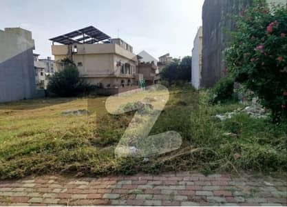 Bahria Enclave Sector C1 10 Marla Semi Corner Solid Land Sun Facing Possession Able Plot For Sale