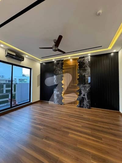 17 Marla Luxury Park Facing Semi Furnished House For Sale Buch Executive Villas