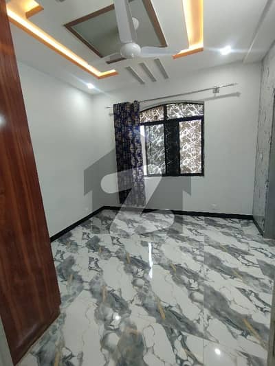 آئی ۔ 16 اسلام آباد میں 3 کمروں کا 7 مرلہ فلیٹ 95.0 لاکھ میں برائے فروخت۔