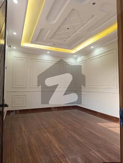 brand new 2 bed lounge flat available for sale 3rd floor west open in Gulshan block 4A