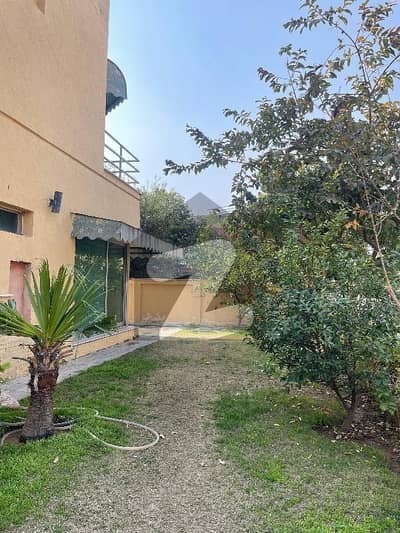 بحریہ ٹاؤن فیز 3 - ایگزیکیٹو لاجز بحریہ ٹاؤن فیز 3,بحریہ ٹاؤن راولپنڈی,راولپنڈی میں 3 کمروں کا 1 مرلہ بالائی پورشن 1.1 لاکھ میں کرایہ پر دستیاب ہے۔