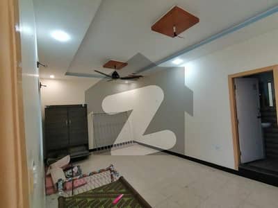 یونیورسٹی ٹاؤن اسلام آباد میں 3 کمروں کا 10 مرلہ مکان 42.0 ہزار میں کرایہ پر دستیاب ہے۔