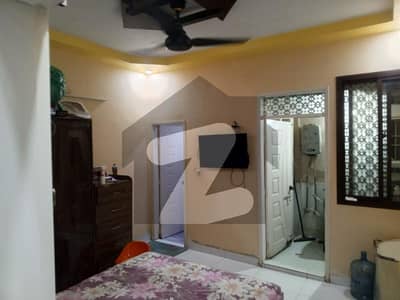 3 Bed DD For Rent Prime Location 3 Bedrooms With Drawing & Dining 400 Sq. Yards Portion