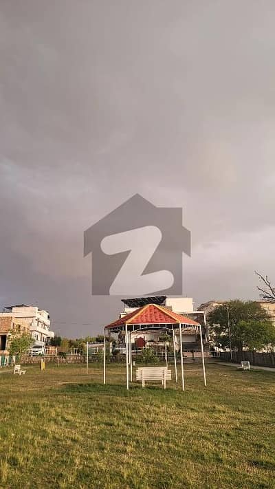 ٹاپ سٹی 1 اسلام آباد میں 10 مرلہ رہائشی پلاٹ 88.0 لاکھ میں برائے فروخت۔