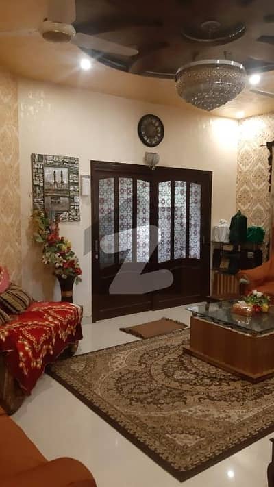 نارتھ ناظم آباد ۔ بلاک بی نارتھ ناظم آباد,کراچی میں 3 کمروں کا 13 مرلہ بالائی پورشن 1.4 لاکھ میں کرایہ پر دستیاب ہے۔