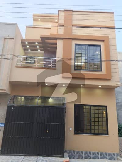 جوبلی ٹاؤن ۔ بلاک سی جوبلی ٹاؤن,لاہور میں 4 کمروں کا 3 مرلہ مکان 1.65 کروڑ میں برائے فروخت۔
