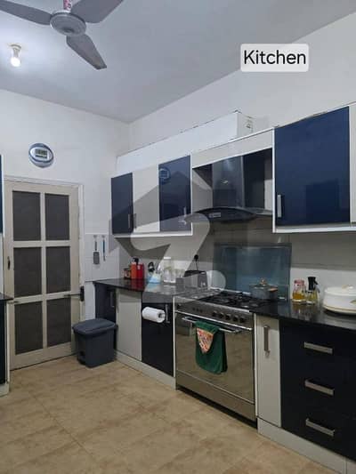 عسکری 5 - سیکٹر ایف عسکری 5,ملیر کنٹونمنٹ,کینٹ,کراچی میں 3 کمروں کا 12 مرلہ فلیٹ 4.0 کروڑ میں برائے فروخت۔