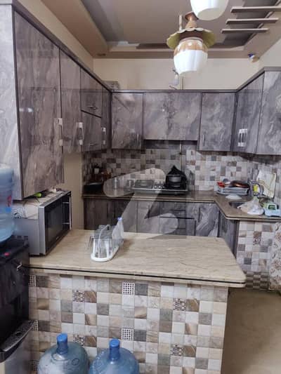 گلستانِِ جوہر ۔ بلاک 15 گلستانِ جوہر,کراچی میں 4 کمروں کا 2 مرلہ مکان 2.1 کروڑ میں برائے فروخت۔