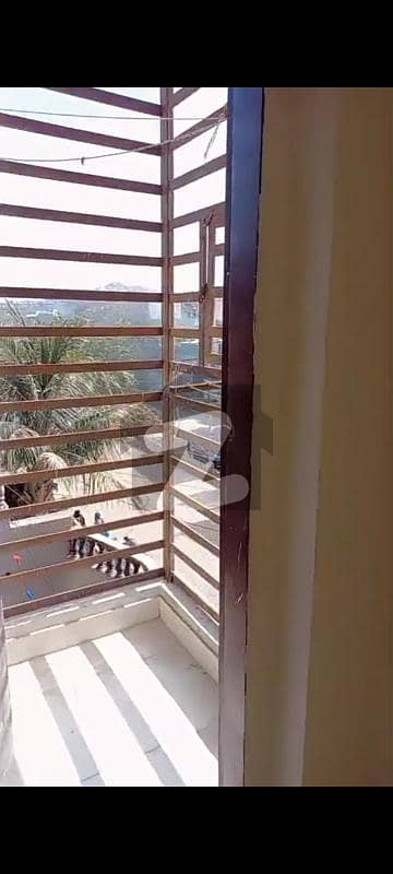 1 Bed Lounge West Open Sweet Water Plus Boring Near Iqra University