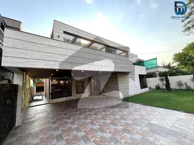 20 MARLA ELEGANT AND FULLY MAINTAINED SUPER HOT LOCATED BUNGALOW IS AVAILABLE IN THE BEST BLOCK OF DHA LAHORE.