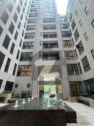 گلبرگ لاہور میں 1 کمرے کا 3 مرلہ فلیٹ 1.5 لاکھ میں کرایہ پر دستیاب ہے۔