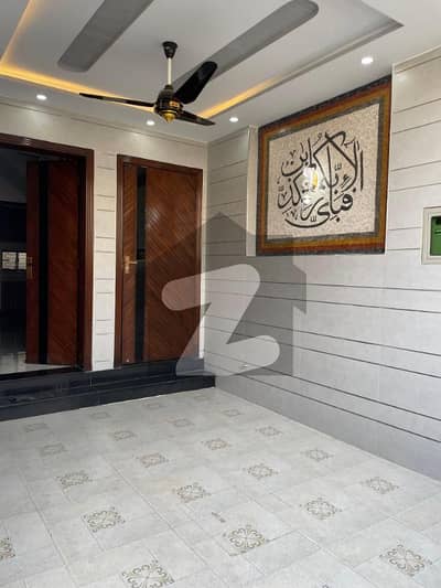 پارک ویو سٹی لاہور میں 1 کمرے کا 5 مرلہ زیریں پورشن 40.0 ہزار میں کرایہ پر دستیاب ہے۔