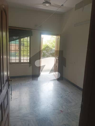 G-11/2 , Maine Ibne Sina Road , 60*90 Uppar Portion Seprete Entrance