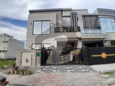 UPPER PORTION OF BRAND NEW HOUSE 5 MARLA AVAILABLE FOR RENT IN BAHRIA ORCHARD LAHORE