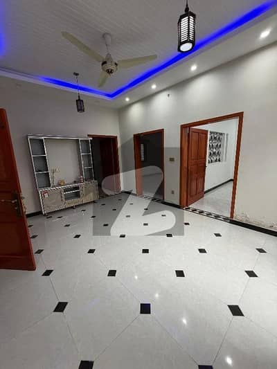 بنی گالہ اسلام آباد میں 10 مرلہ Studio مکان 4.0 کروڑ میں برائے فروخت۔