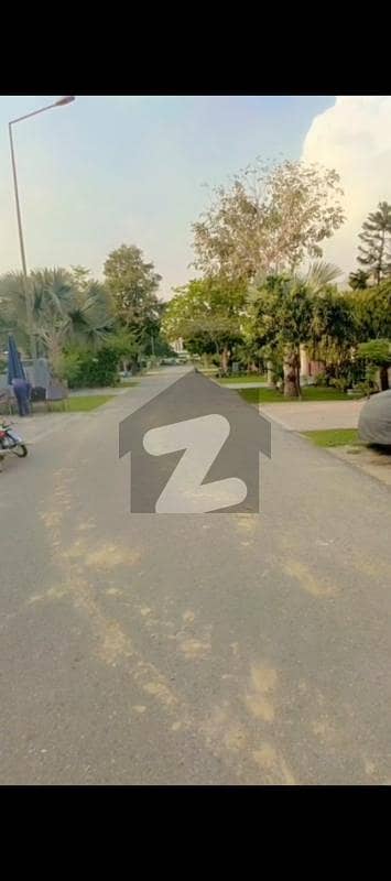 Pair of Kanal - Total 2 Kanal Top Location Plot No-788 And 789 Block Y Phase 7 DHA Lahore For Urgent Sale