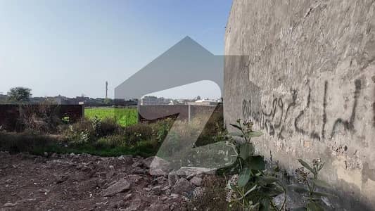 ایلیٹ ٹاؤن ۔ بلاک سی ایلیٹ ٹاؤن,لاہور میں 5 مرلہ رہائشی پلاٹ 30.0 لاکھ میں برائے فروخت۔