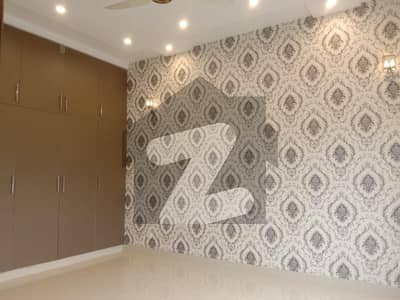 Ready To Buy A House 10 Marla In Lahore