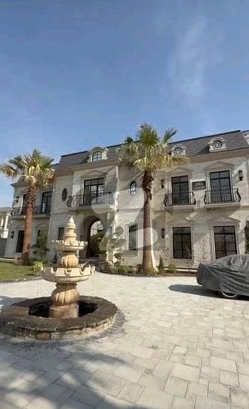 Investors Should sale This Farm House Located Ideally In Gulberg