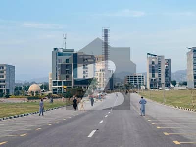 فیصل ہلز - بلاک اے فیصل ہلز,اسلام آباد میں 12 مرلہ کمرشل پلاٹ 7.4 کروڑ میں برائے فروخت۔