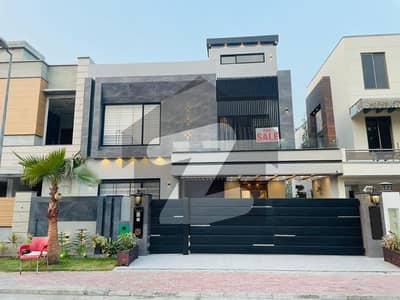10 Marla Residential House For Sale In New Gulbahar Block, Nearby Commercial Market, School, Mosque and Health Care Canter