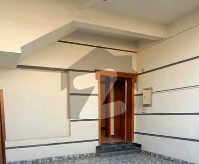 ای ۔ 11 اسلام آباد میں 10 کمروں کا 1 کنال مکان 6.5 لاکھ میں کرایہ پر دستیاب ہے۔