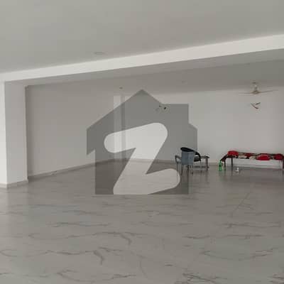 Islam Marketing offer 16marla 3rd floor available for rent