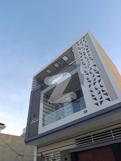 120 SQYDS DOUBLE STORY BUNGALOW LEASE NEXT TO CORNER FOR SALE.