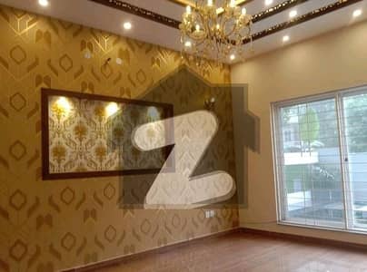 بحریہ ٹاؤن - اوورسیز ایکسٹینشن بحریہ ٹاؤن اوورسیز انکلیو,بحریہ ٹاؤن,لاہور میں 5 کمروں کا 10 مرلہ مکان 4.0 کروڑ میں برائے فروخت۔