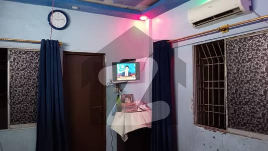 CORNER 2 BED DD FOURTH FLOOR APARTMENT AT IQBAL COMPLEX FOR SALE