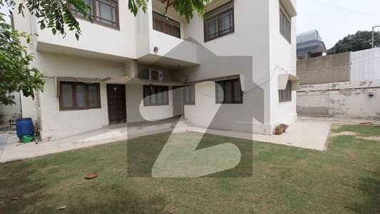 نارتھ ناظم آباد ۔ بلاک جے نارتھ ناظم آباد,کراچی میں 9 کمروں کا 1 کنال مکان 10.5 کروڑ میں برائے فروخت۔