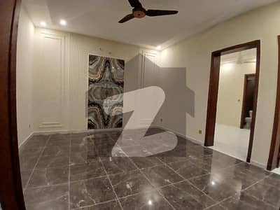 بنی گالہ اسلام آباد میں 4 کمروں کا 5 مرلہ مکان 80.0 ہزار میں کرایہ پر دستیاب ہے۔