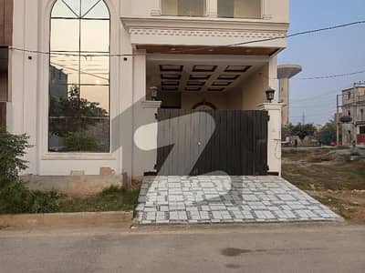 اوسس آرچرڈ سمندری روڈ,فیصل آباد میں 4 مرلہ مکان 1.9 کروڑ میں برائے فروخت۔