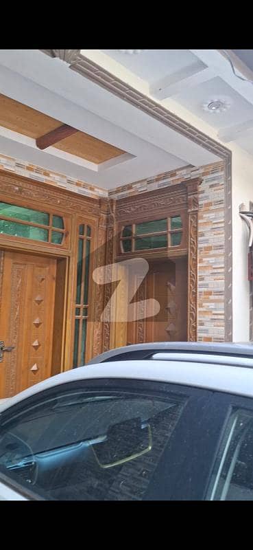 جی ۔ 13/1 جی ۔ 13,اسلام آباد میں 4 کمروں کا 4 مرلہ مکان 3.5 کروڑ میں برائے فروخت۔