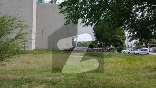 DHA phase 6 top location main boulevard 4 Marla commercial plot for sale