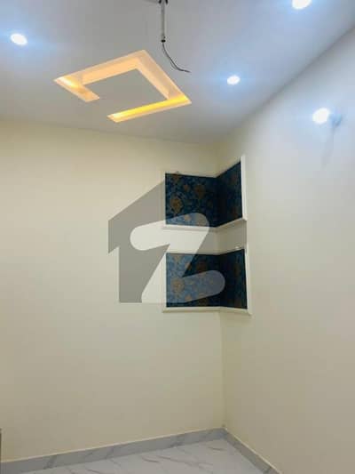 جوبلی ٹاؤن ۔ بلاک سی جوبلی ٹاؤن,لاہور میں 4 کمروں کا 3 مرلہ مکان 1.4 کروڑ میں برائے فروخت۔