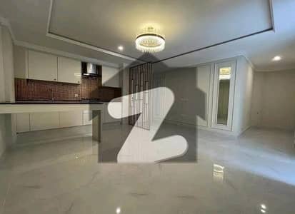 بحریہ ٹاؤن سیکٹر ای بحریہ ٹاؤن,لاہور میں 2 کمروں کا 4 مرلہ فلیٹ 1.25 کروڑ میں برائے فروخت۔