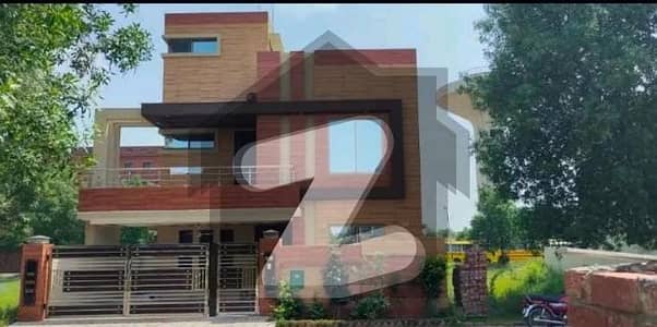 بحریہ ٹاؤن سیکٹر سی بحریہ ٹاؤن,لاہور میں 5 کمروں کا 10 مرلہ مکان 2.5 لاکھ میں کرایہ پر دستیاب ہے۔