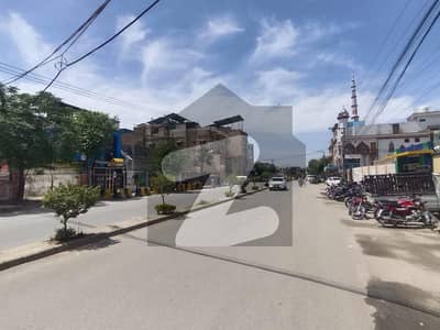 سیٹیلائیٹ ٹاؤن راولپنڈی میں 2 کنال Studio علاوہ 70.0 کروڑ میں برائے فروخت۔